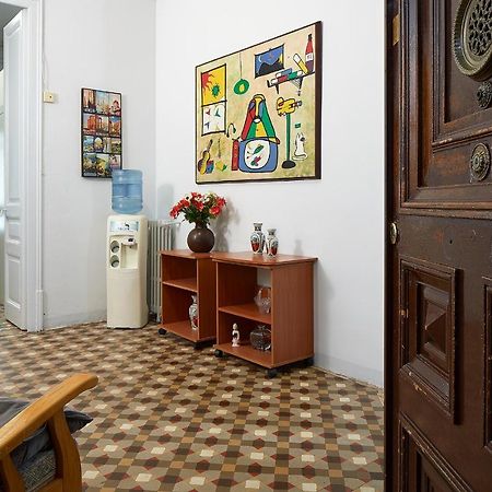 B&B Estudiantes Balmes Barcelona Exteriör bild