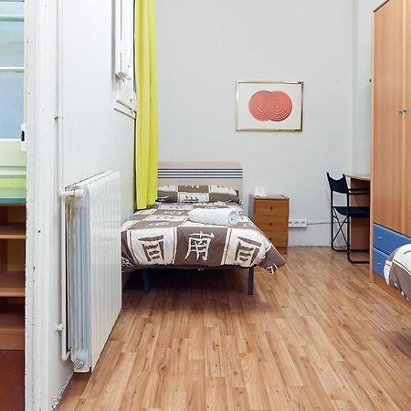 B&B Estudiantes Balmes Barcelona Exteriör bild