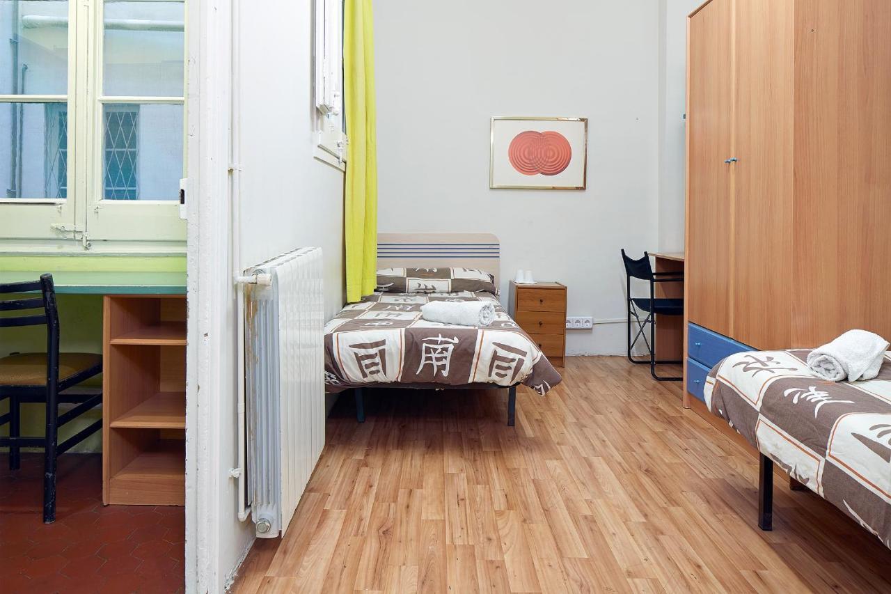 B&B Estudiantes Balmes Barcelona Exteriör bild