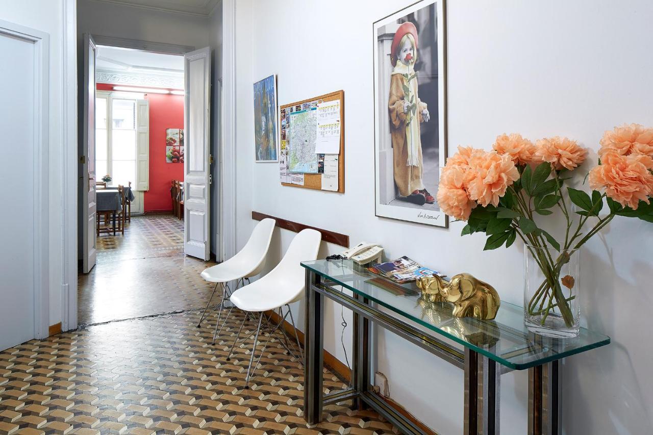 B&B Estudiantes Balmes Barcelona Exteriör bild