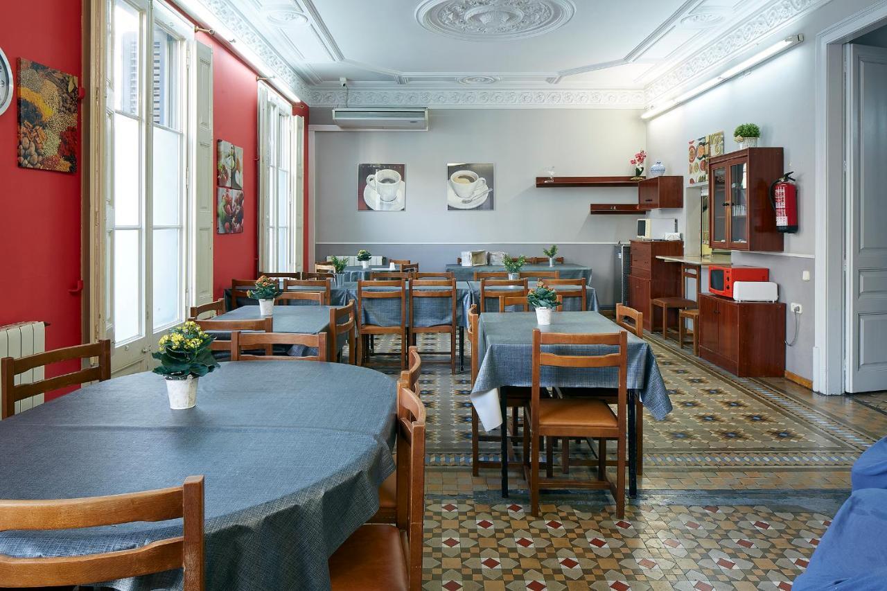 B&B Estudiantes Balmes Barcelona Exteriör bild